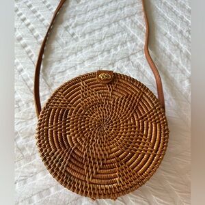 Round purse
